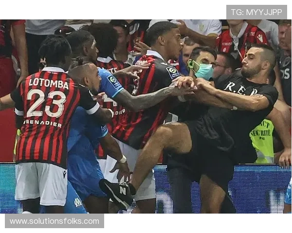 LFP频繁改期引发法甲球迷强烈不满